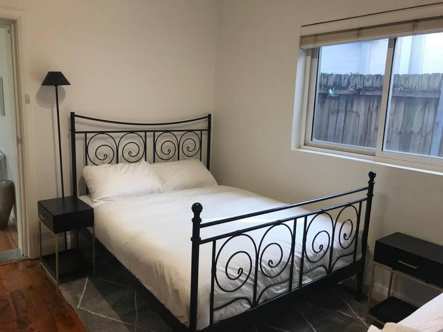 Family House - Spacious W Yard Ac Car Space * Sydney